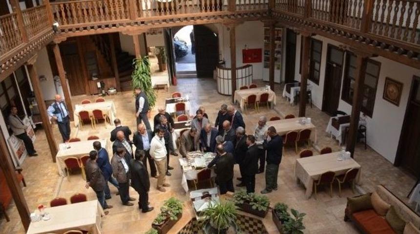 Vali Toprak, Arapgir İl&ccedil;esinde İncelemelerde Bulundu
