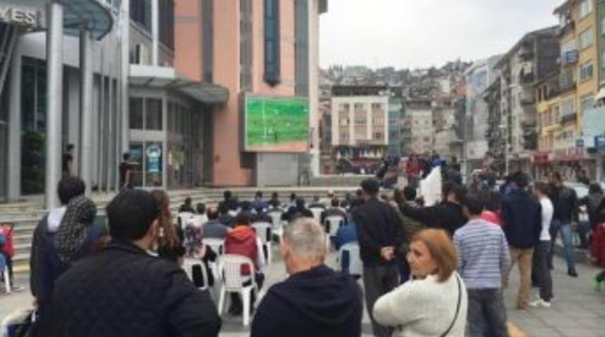 Belsa &Ouml;n&uuml;nde Ma&ccedil; Keyfi