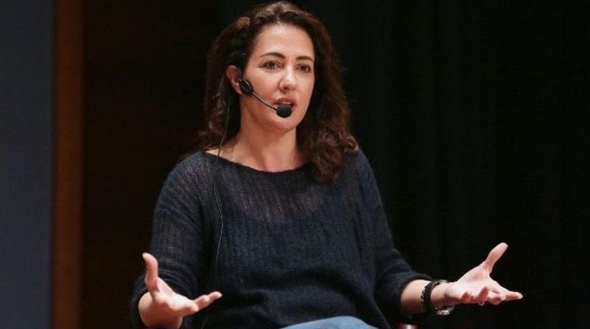 &Uuml;nl&uuml; Oyuncu Meltem Cumbul: &ldquo;kariyerimden &Ouml;nce Asosyaldim&rdquo;