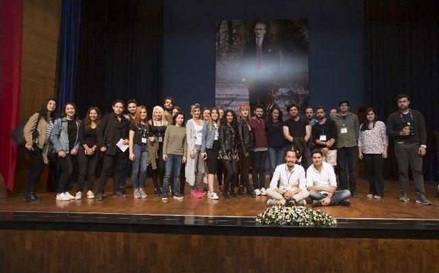 Ünlü Oyuncu Meltem Cumbul: “kariyerimden Önce Asosyaldim” 1