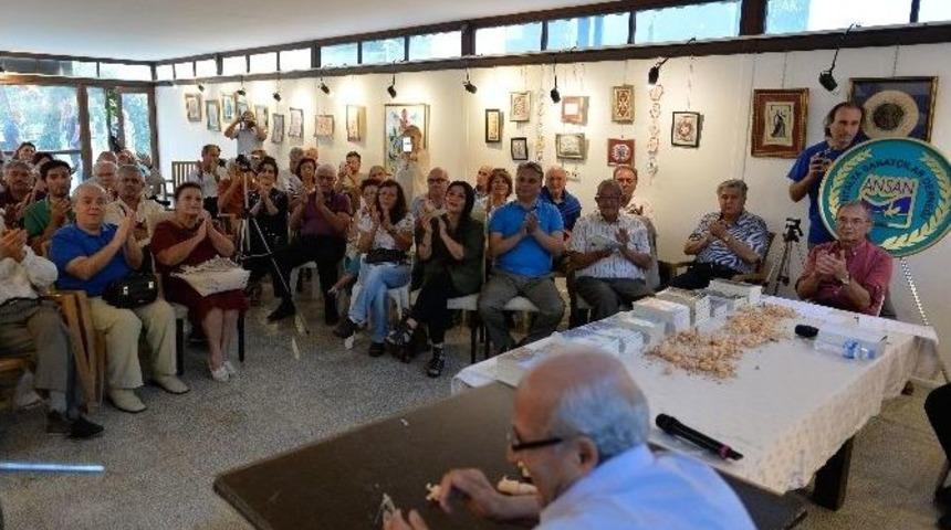 Uysal, Nuri Erkal&rsquo;ın İmza G&uuml;n&uuml;ne Katıldı