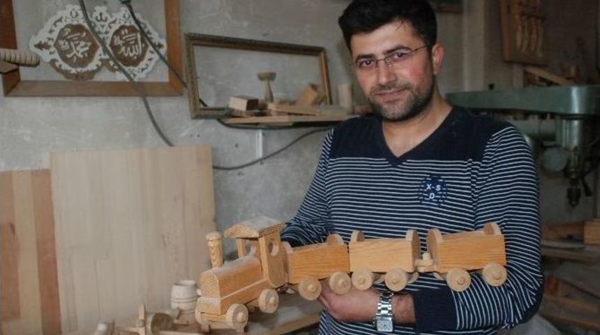 &Ccedil;in Oyuncağına Karşı Organik Yerli Oyuncak