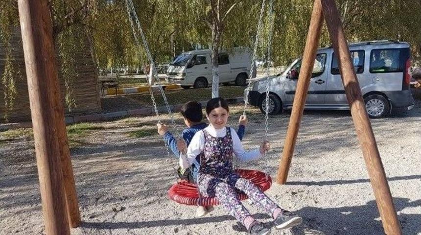 Sultan Sazlığı&rsquo;na &Ccedil;ocuk Oyun Parkı Yapıldı