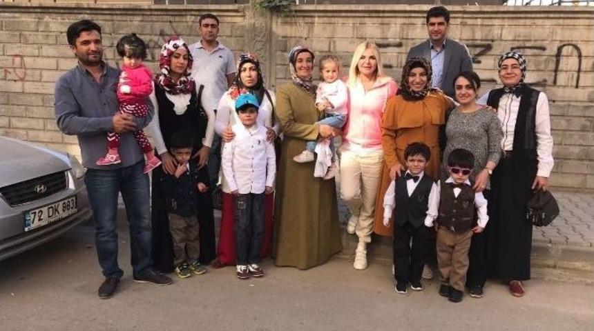 Hayaller Ger&ccedil;ek Olsa Derneği, &lsquo;kelebek&rsquo; &Ccedil;ocukları Mutluluktan U&ccedil;urdu