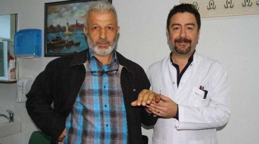 Plastik Cerrahtan El Ve Parmak Kırıklarında Eklemlerin Tellere Yapışmasını &Ouml;nleyen Y&ouml;ntem