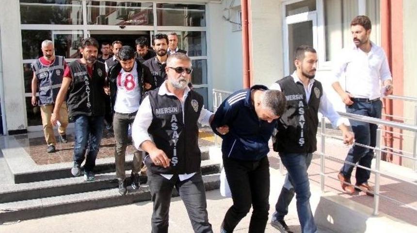 Mersin&rsquo;de Polise Silahlı Saldırıya 6 G&ouml;zaltı