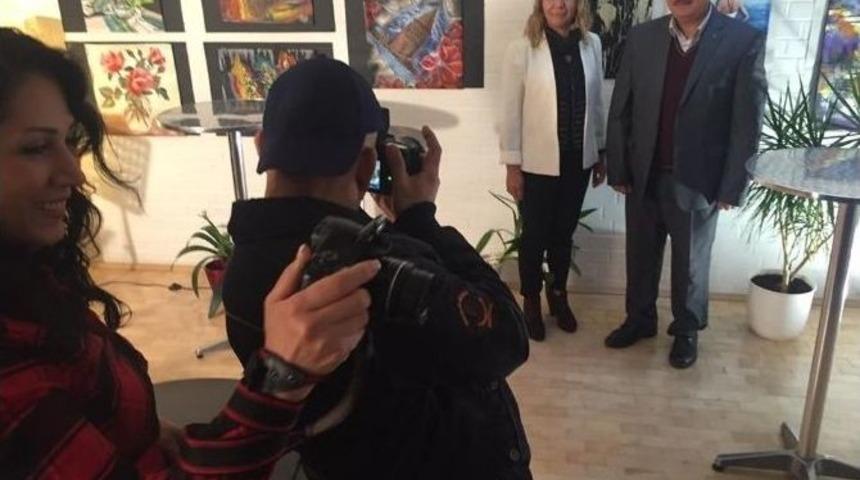 Almanya&rsquo;da &rsquo;dostluk Ve Barış&rsquo; Konulu Resim Sergisi