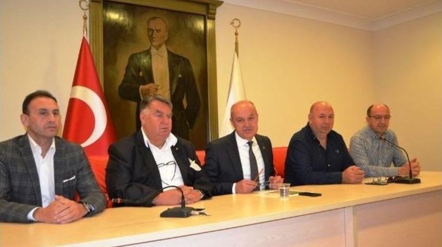 Barışa Zeytin Dalı Uzatılacak