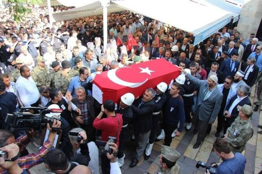 Şehit Eşi: &ldquo;zalimleri Sevindirmeyeceğim&rdquo;