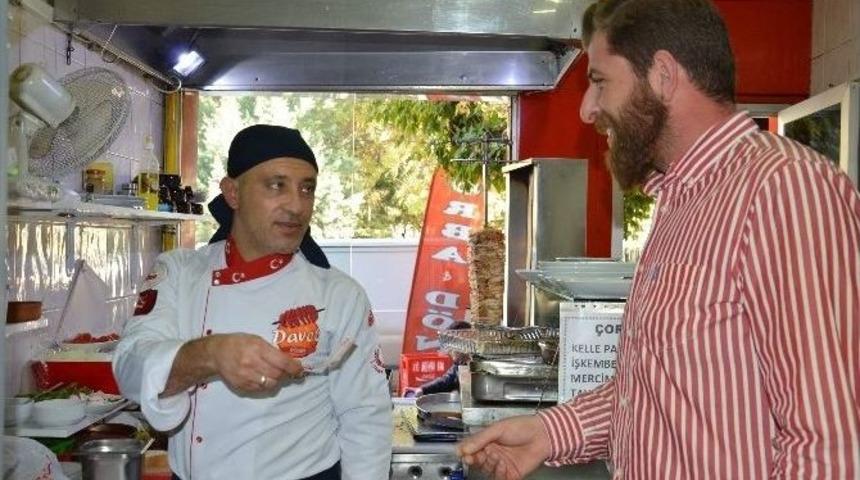 Bu Da Askıda D&ouml;ner, &Ccedil;orba Ve Yemek