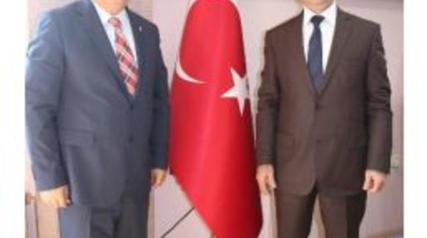 Esob Başkanı Abd&uuml;lkadir Konak, Baro Başkanı Turgay Şahin&rsquo;i Ziyaret Etti