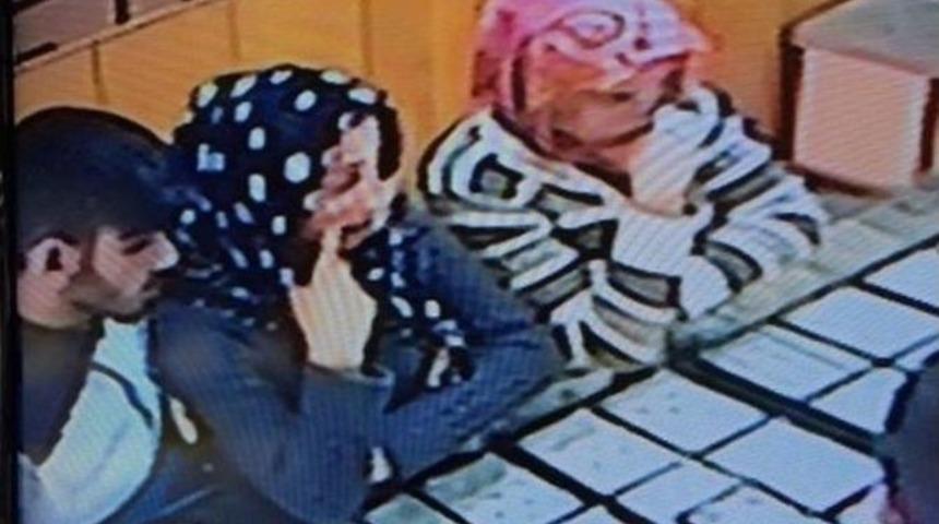 Bolu&rsquo;da Kuyumcuyu Soyan Hırsızlar Sakarya&rsquo;da Yakalandı