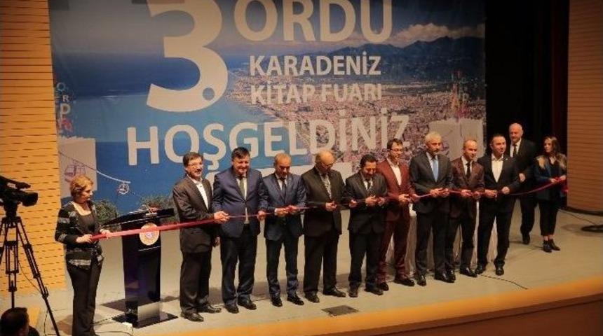 Ordu&rsquo;da Karadeniz Kitap Fuarı A&ccedil;ıldı