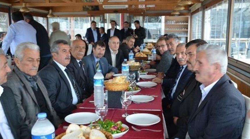 Başkan Erg&uuml;l Muhtarlar İle Buluştu