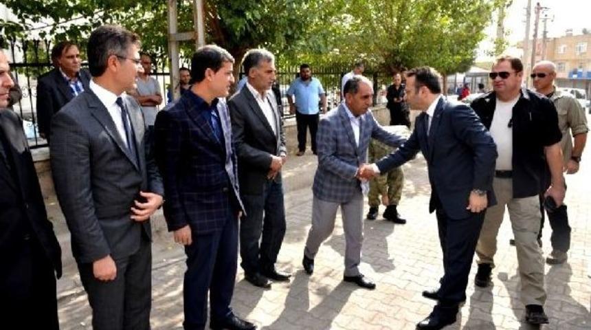 Vali Aksoy, Şehit Polisin Ailesine Taziye Ziyaretinde Bulundu