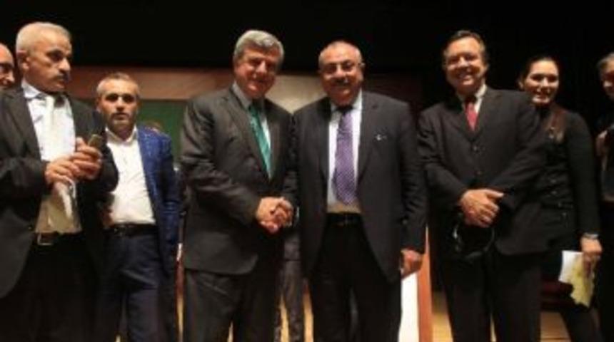 Başbakan Yardımcısı T&uuml;rkeş&rsquo;ten Başkan Karaosmanoğlu&rsquo;na Teşekk&uuml;r