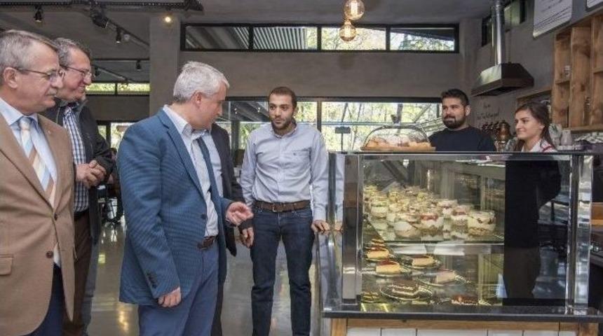 Anadolu &Uuml;niversitesi&rsquo;ne Yepyeni Bir Kafe A&ccedil;ıldı