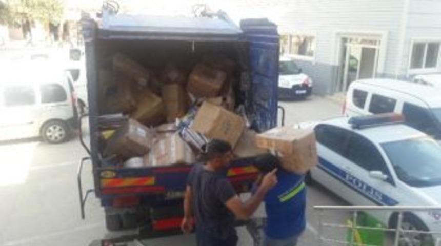 Fet&ouml;&rsquo;n&uuml;n Kitapları İmha Ediliyor