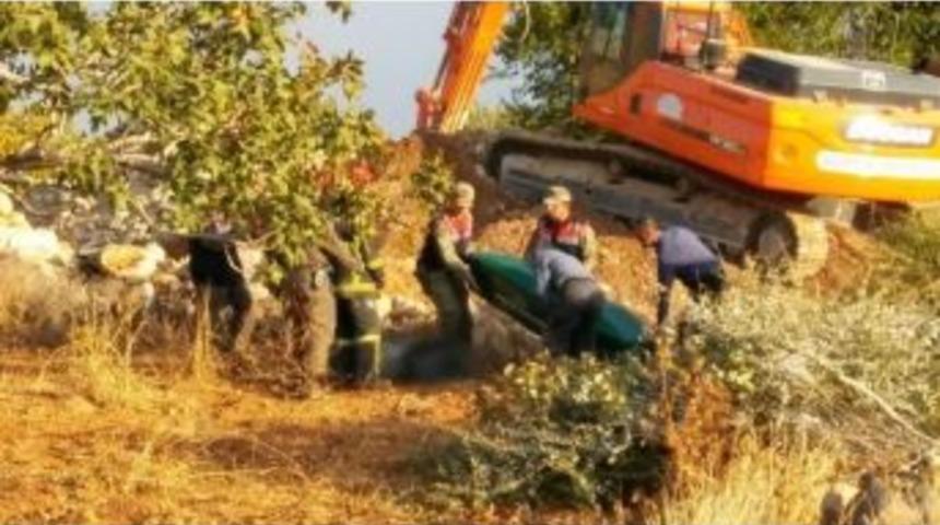5 G&uuml;nd&uuml;r Kayıp Bek&ccedil;inin Cesedi 8 Saatlik &Ccedil;alışma Sonucu Bulundu