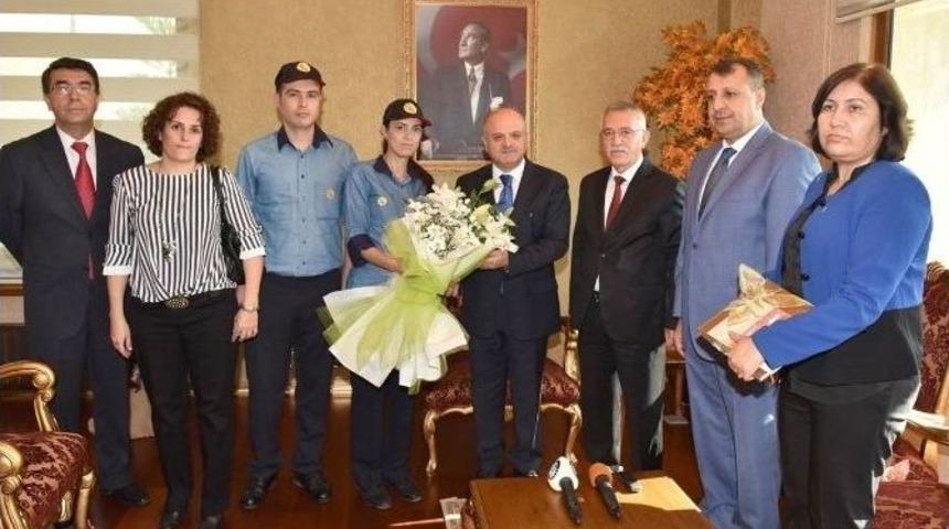 Ptt Mersin Baş M&uuml;d&uuml;r&uuml; Kaplan&rsquo;dan, Vali &Ccedil;akacak&rsquo;a Ziyaret