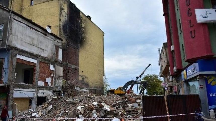 &Uuml;nye Nefes Alıyor