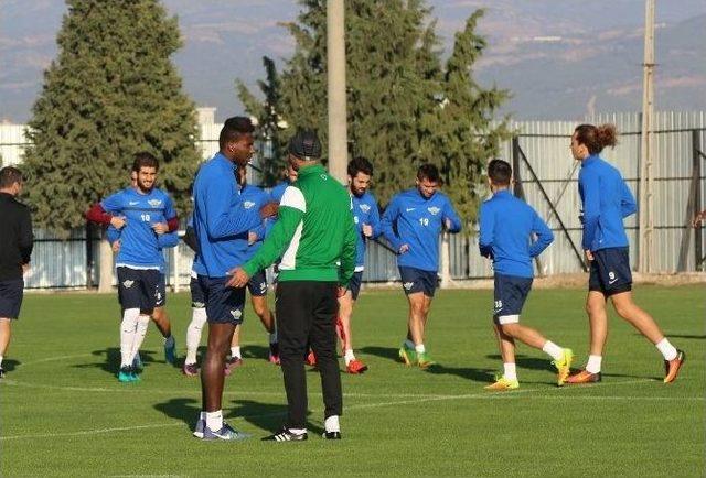 Akhisar Belediyespor, Kupa Ma&ccedil;ı Hazırlıklarına Başladı 1