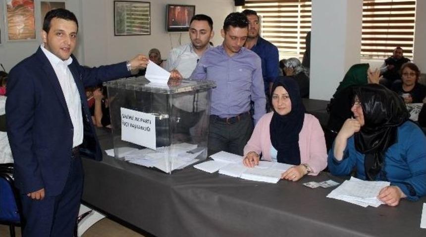 Ak Partililer İl&ccedil;e Başkanı Belirlemek İ&ccedil;in Temay&uuml;le Gitti