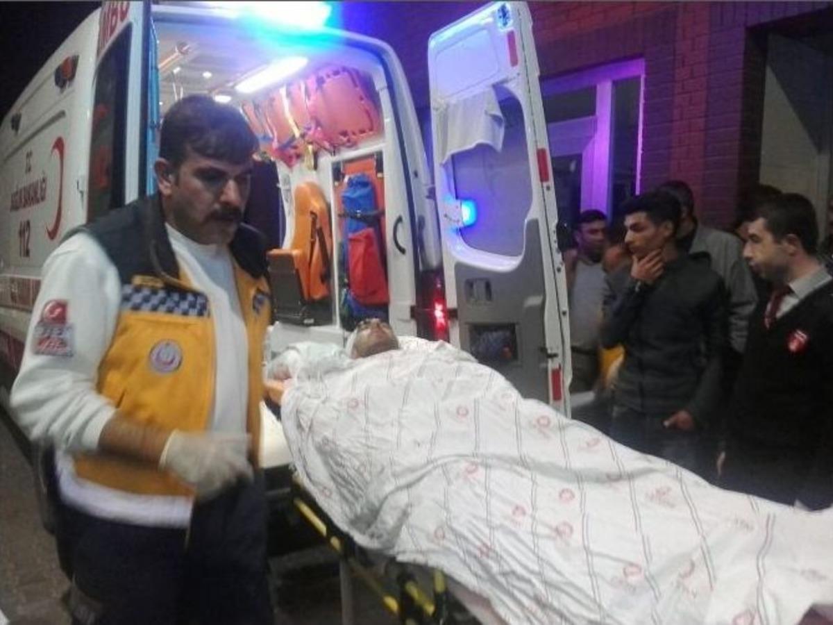 Otomobil, Pancar Y&uuml;kl&uuml; R&ouml;morka Arkadan &Ccedil;arptı: 3 Ağır Yaralı