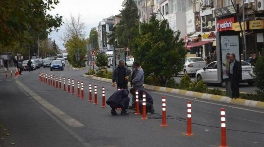 Komisyon Kararı İle Delinat&ouml;rler Dikildi