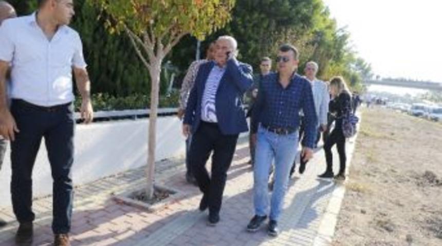 Antalya Valiliği: "10 Kişi Cam Kesiği Sebebiyle Yaralandı"&rsquo;