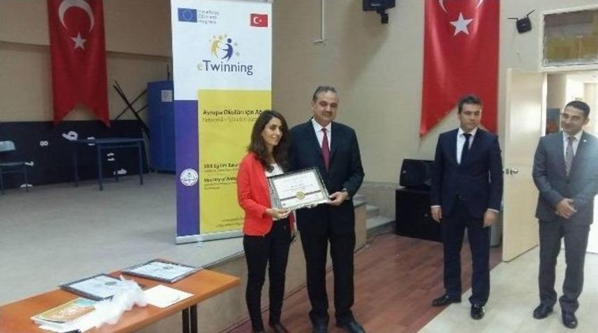 Felekşan Fırat Ortaokulu, Avrupa Kalite &Ouml;d&uuml;ll&uuml;n&uuml; Aydın&rsquo;a Getirdi