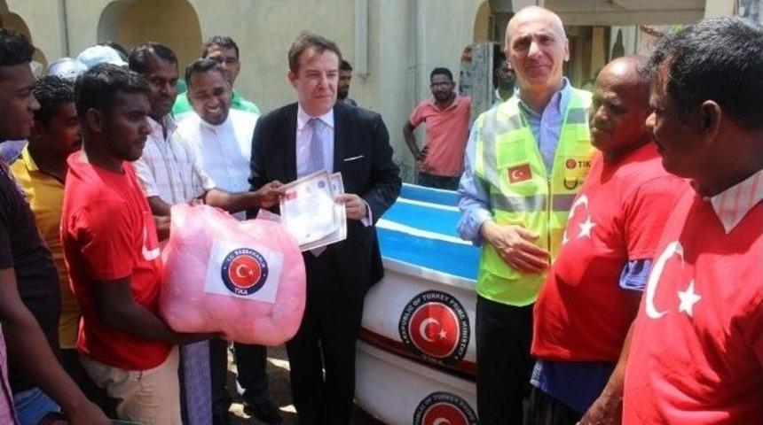 Tika&rsquo;dan Sri Lankalı Balık&ccedil;ılara Ekipman Desteği