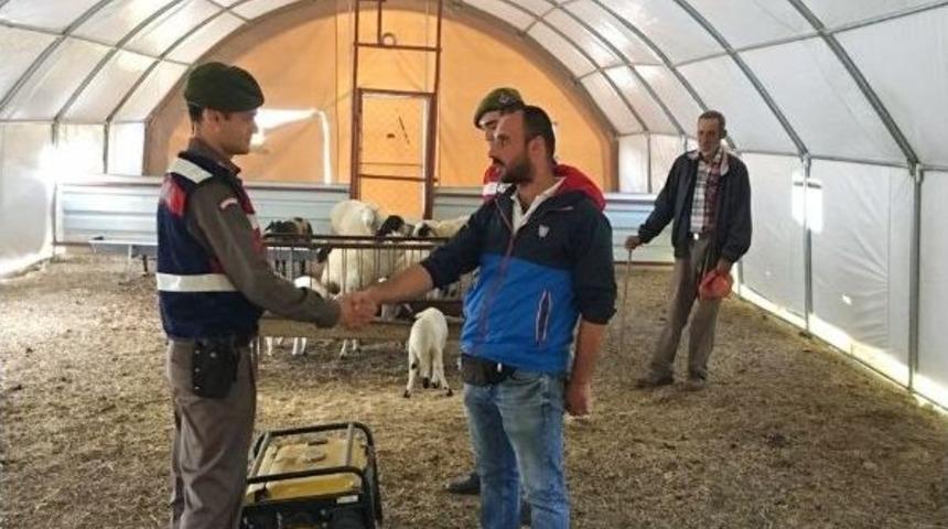 Ayak İzlerinden Yakayı Ele Verdiler