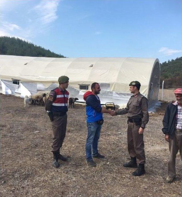 Ayak İzlerinden Yakayı Ele Verdiler