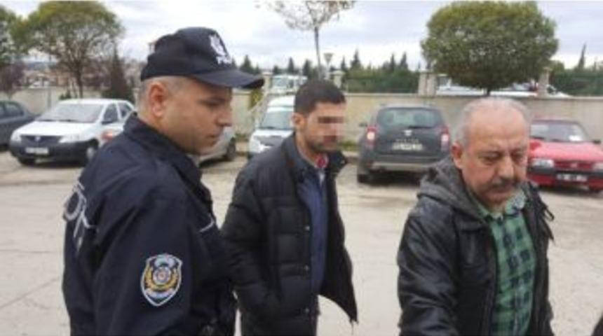 Otomobil Motosiklete &Ccedil;arptı: 2 Yaralı