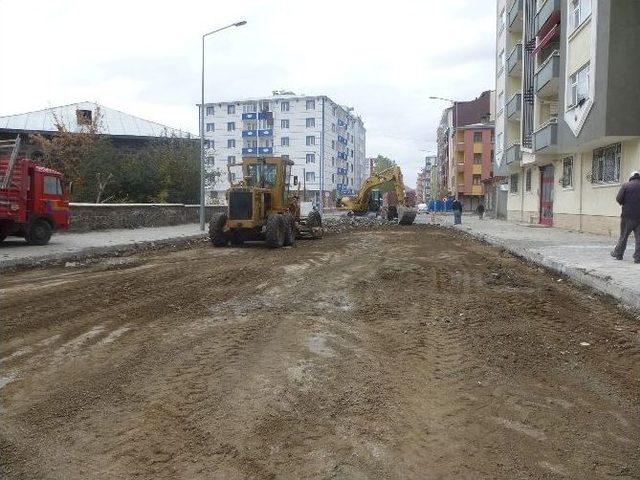 Kars Belediyesi Fenişleri Müdürlüğü Gece-gündüz Çalışıyor 2