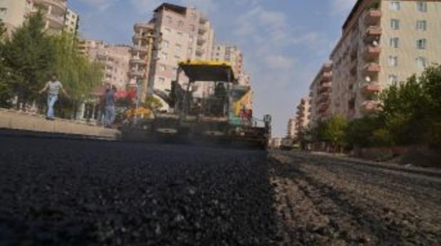B&uuml;y&uuml;kşehirin Asfalt &Ccedil;alışması S&uuml;r&uuml;yor
