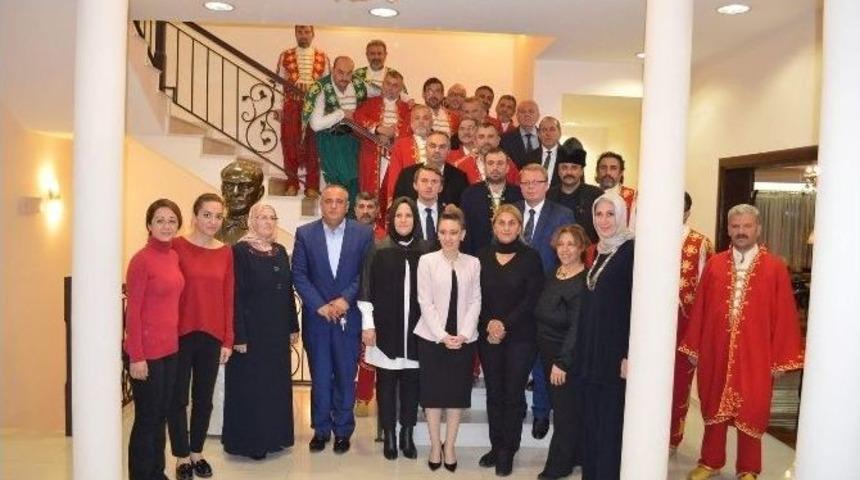 Kosova B&uuml;y&uuml;kel&ccedil;isi D&uuml;zce Heyetini Evinde Ağırladı