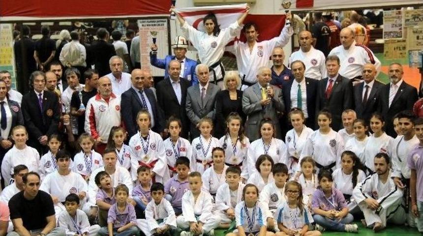 Kktc Spor Ambargosunu Tekvando İle Deldi