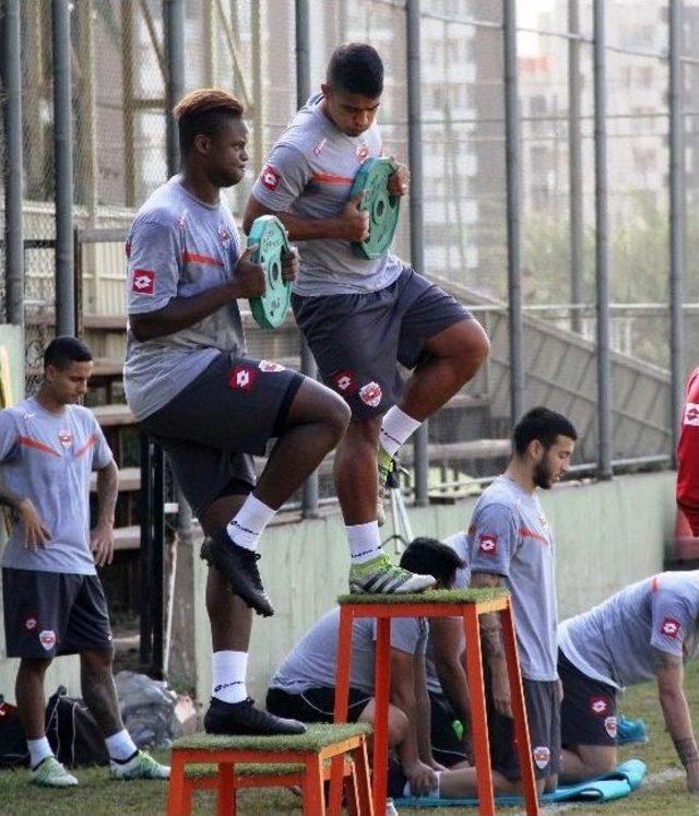Adanaspor’da, Galatasaray Maçı Hazırlıkları Sürüyor