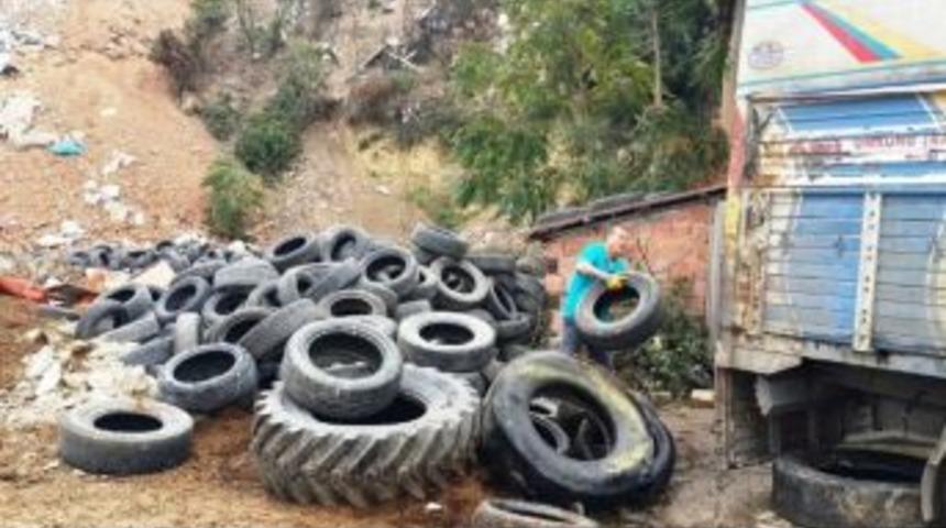 İzmit&rsquo;te Geri D&ouml;n&uuml;ş&uuml;m Ve Atık Toplama &Ccedil;alışmaları S&uuml;r&uuml;yor