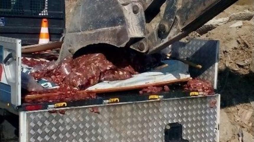 Zabıtadan Ka&ccedil;ak Et Operasyonu