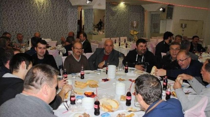 Tavşanlı Bakkallar Odası&rsquo;ndan Dayanışma Yemeği