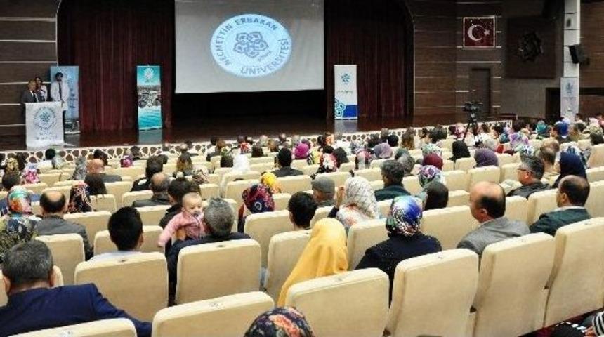 Meram Tıp Fak&uuml;ltesi &Ouml;ğrencileri Beyaz &Ouml;nl&uuml;klerini T&ouml;renle Giydi