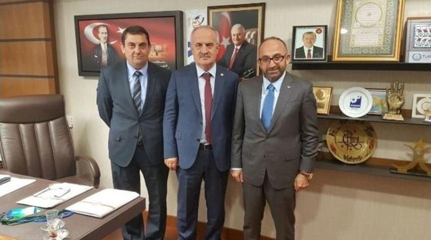 Başkan &Uuml;z&uuml;lmez, Ankara&rsquo;da Temaslarda Bulundu