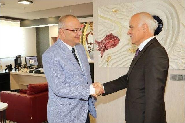 Bayrak’tan Başkan Ergün’e Veda Ziyareti 1
