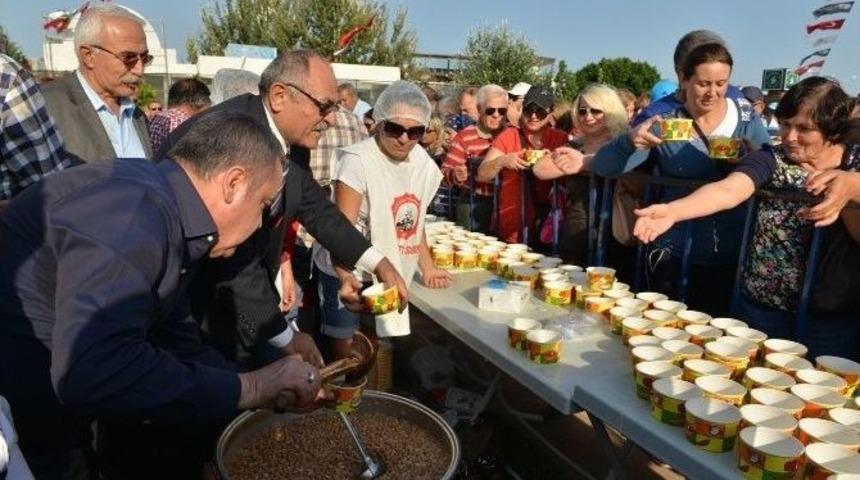 Konyaaltı Belediyesi&rsquo;nden Aşure Etkinliği