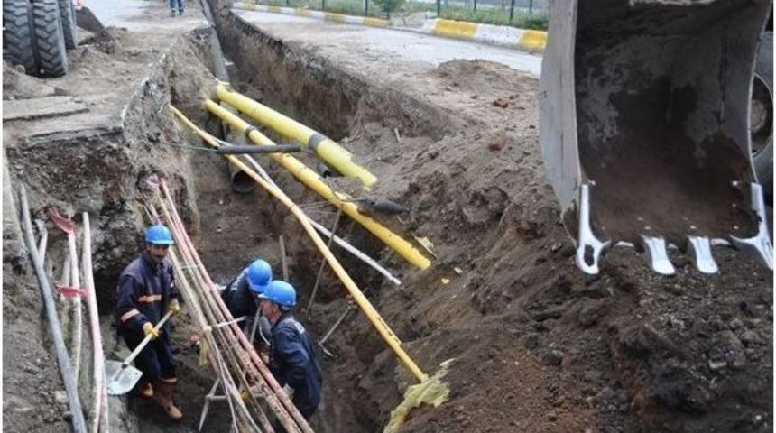 B&uuml;y&uuml;kşehir Yakutiye&rsquo;de 34 Bin 765 Metrelik İ&ccedil;mesuyu Hattını Yeniledi