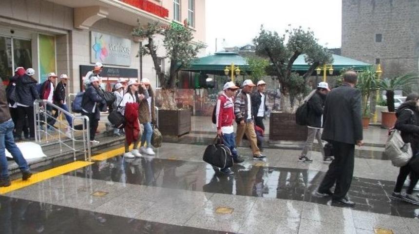 İlk Kez İstanbul&rsquo;u G&ouml;recekler