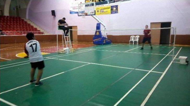 Aydın’da Cumhuriyet Haftası Badminton Müsabakaları Tamamlandı